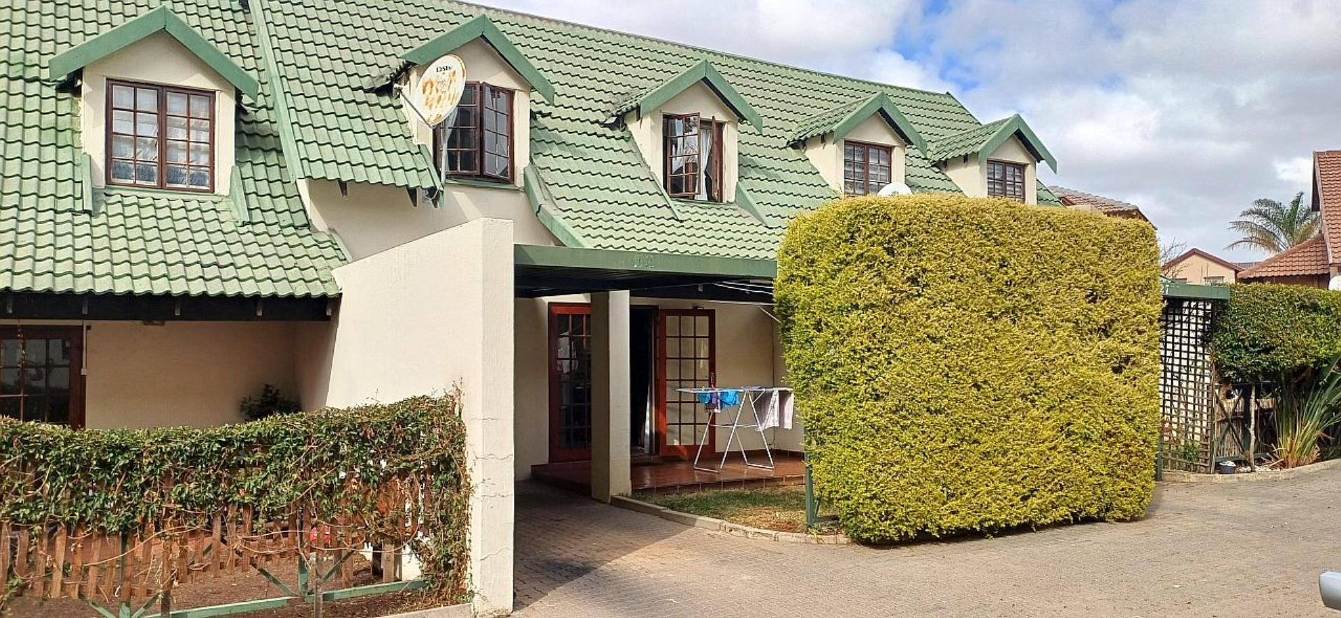 2 Bedroom Duplex for Sale - Gauteng